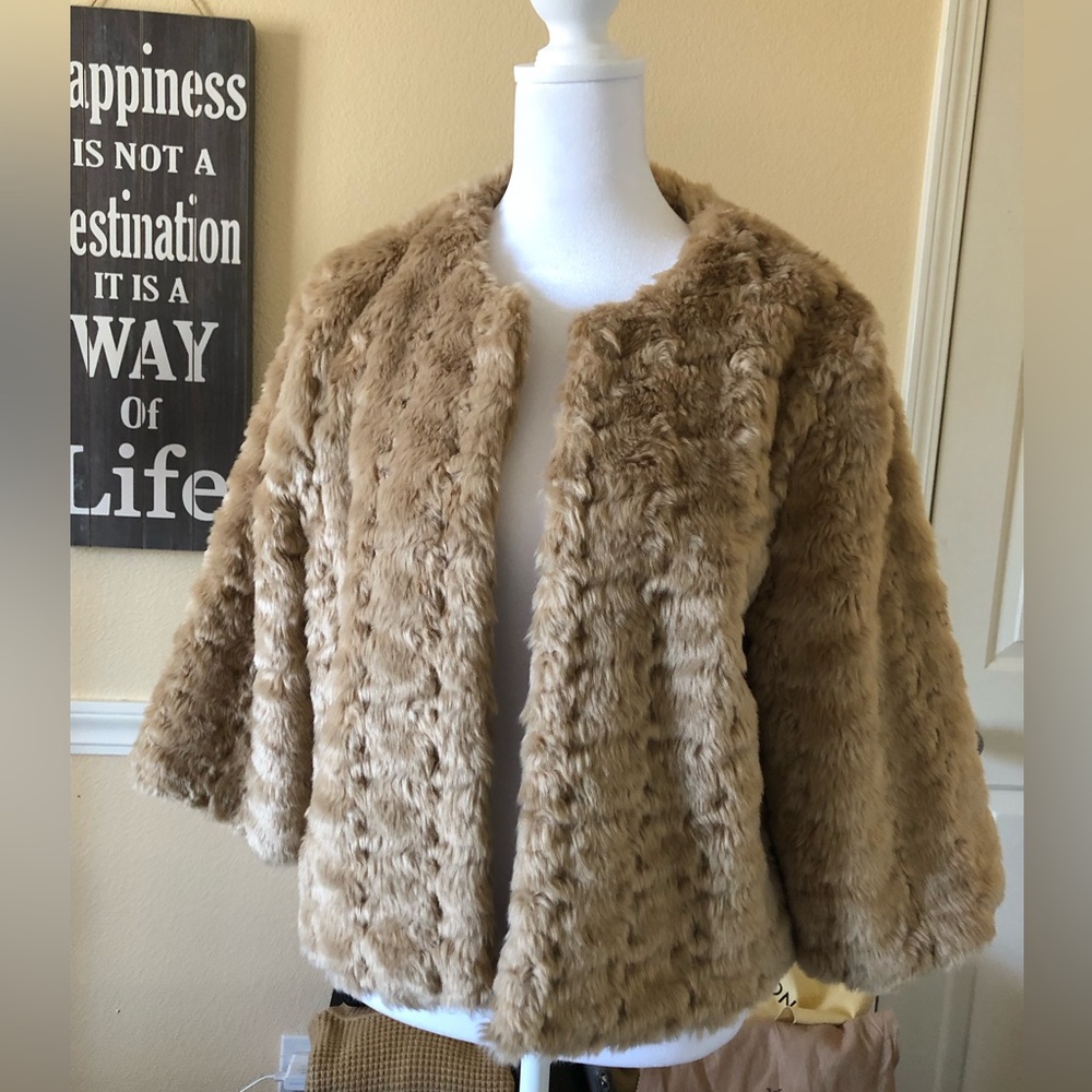 Woman’s Faux Fur Cropped Jacket